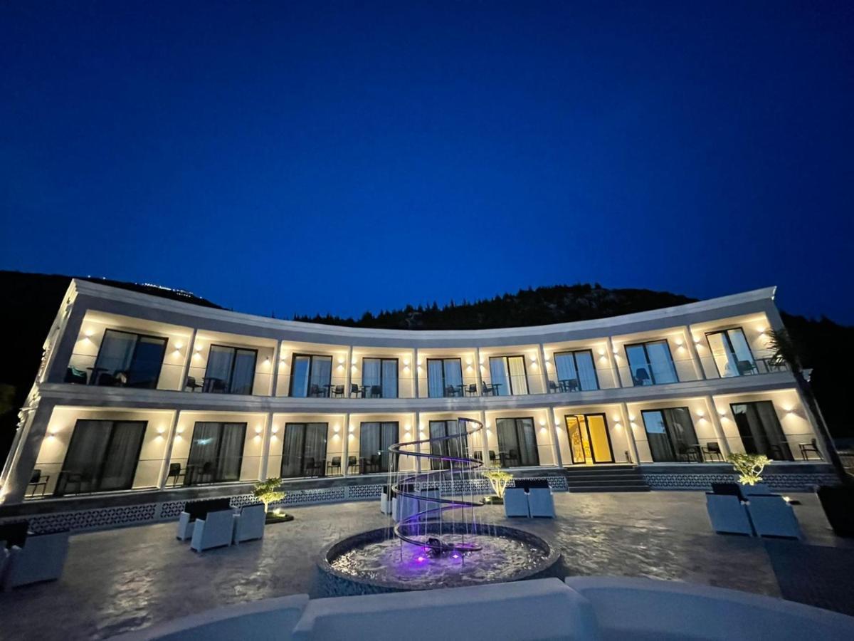 Ebbi Hotel Dhërmi Екстериор снимка