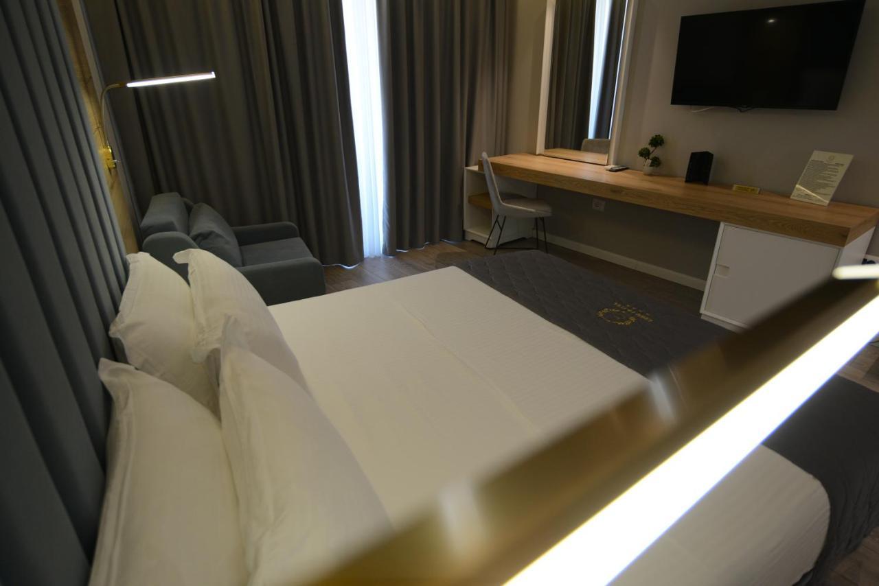 Ebbi Hotel Dhërmi Екстериор снимка